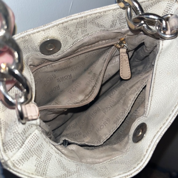 Michael Kors Crossbody Bag - Picture 5 of 6